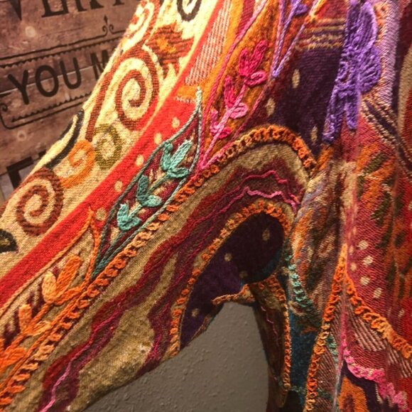 LIKE NEW KIMONO HAND EMBROIDERED WOMENS MEDIUM BY ANU - Picture 9 of 12